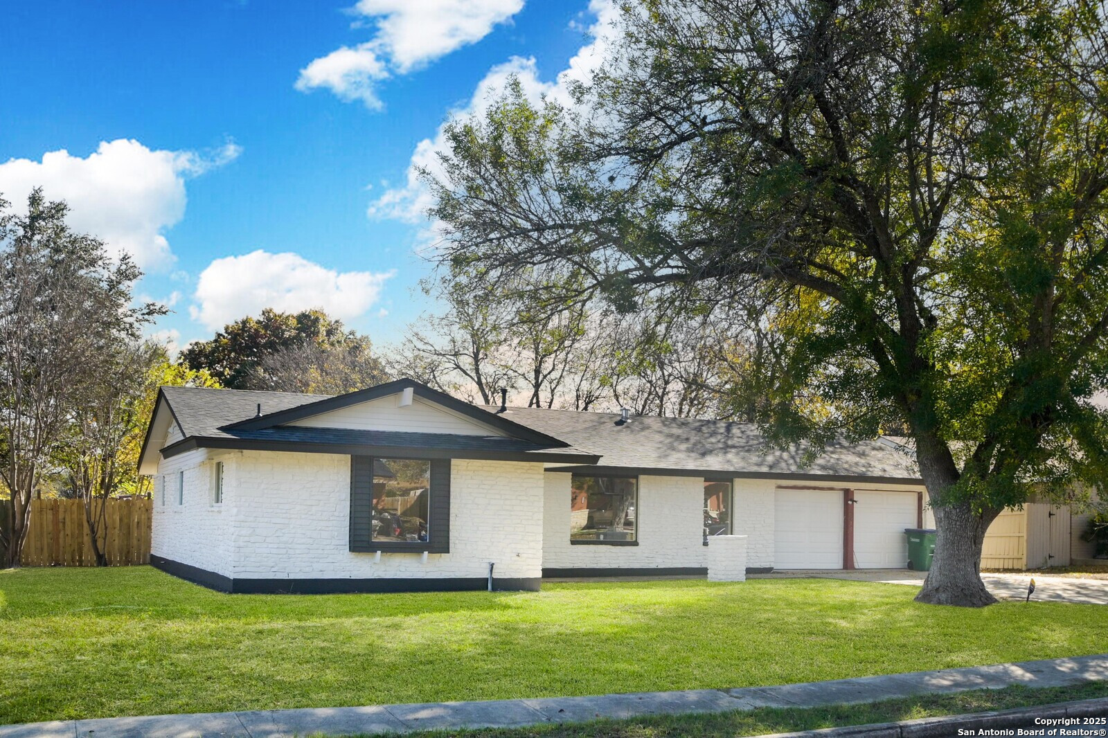 5514 Castle Knight San Antonio TX 78218