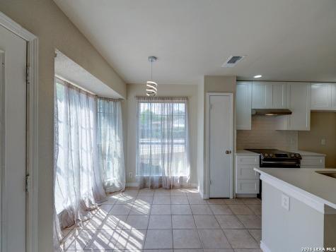 8303 Meadow Fire San Antonio TX 78251