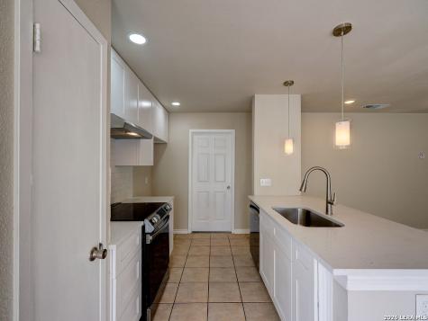 8303 Meadow Fire San Antonio TX 78251