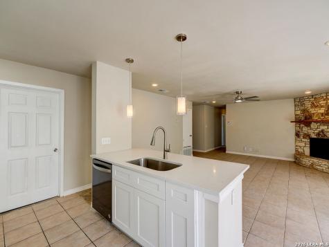 8303 Meadow Fire San Antonio TX 78251