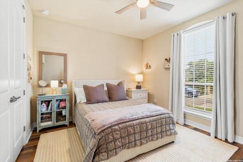 333 Cascade Trail Castroville TX 78009