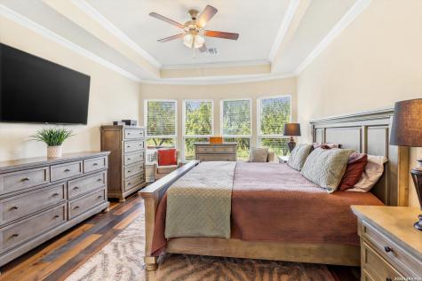 333 Cascade Trail Castroville TX 78009