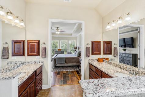 333 Cascade Trail Castroville TX 78009