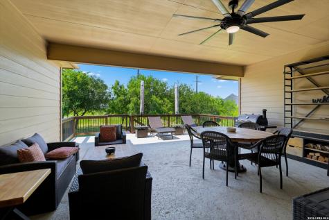 333 Cascade Trail Castroville TX 78009