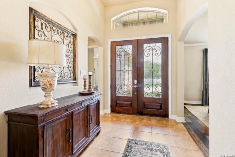 333 Cascade Trail Castroville TX 78009