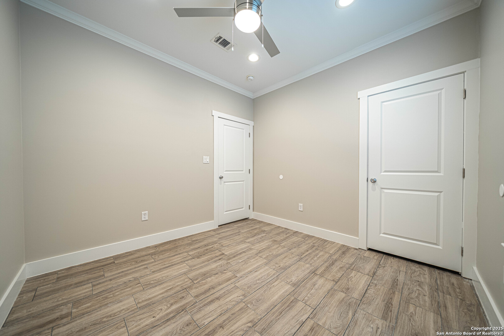 1418 Burleson San Antonio TX 78202