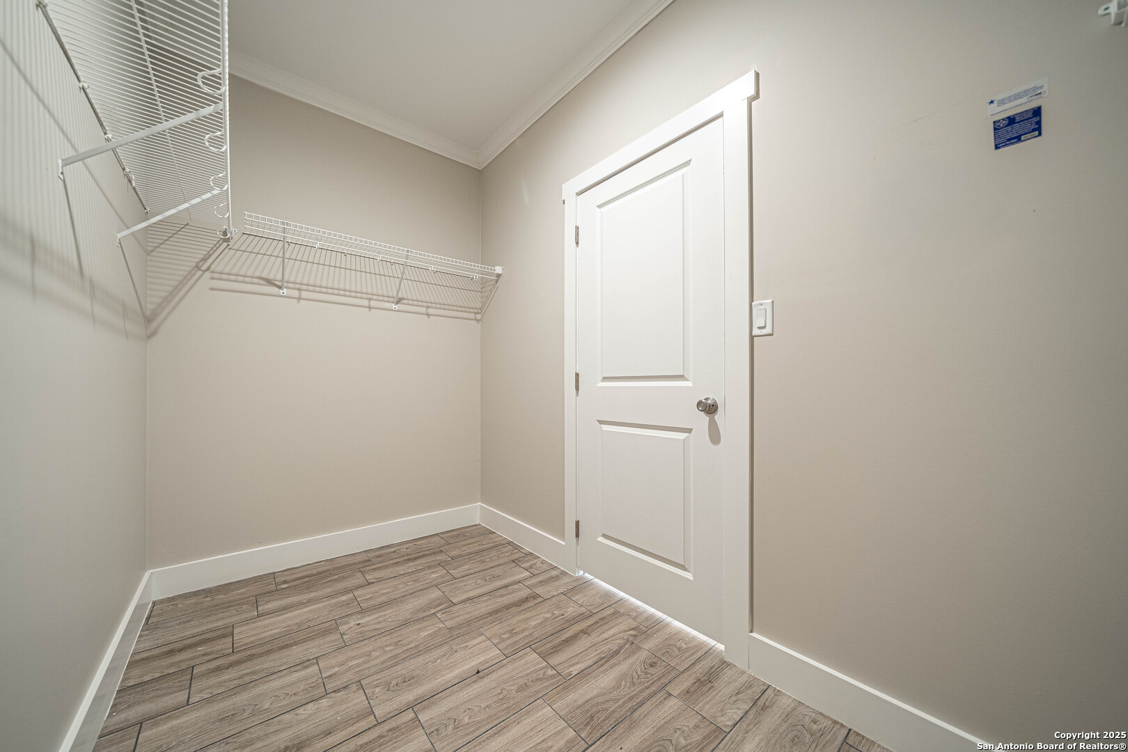 1418 Burleson San Antonio TX 78202