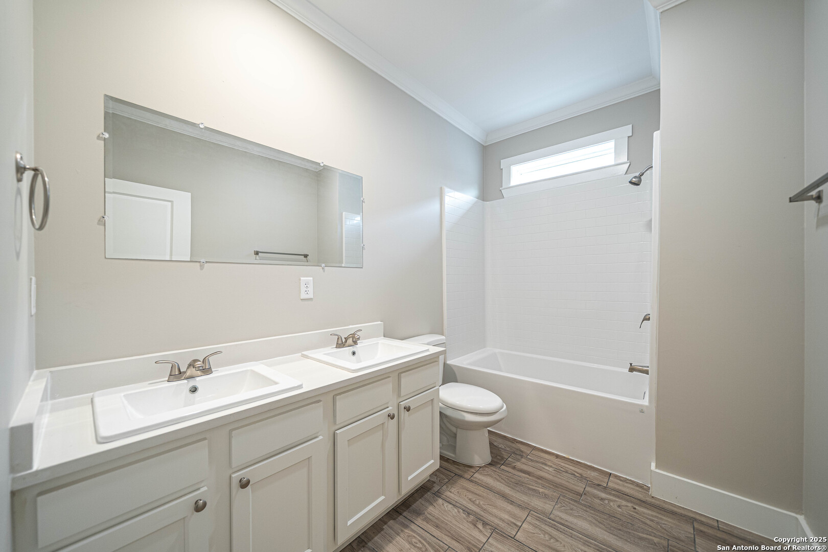 1418 Burleson San Antonio TX 78202