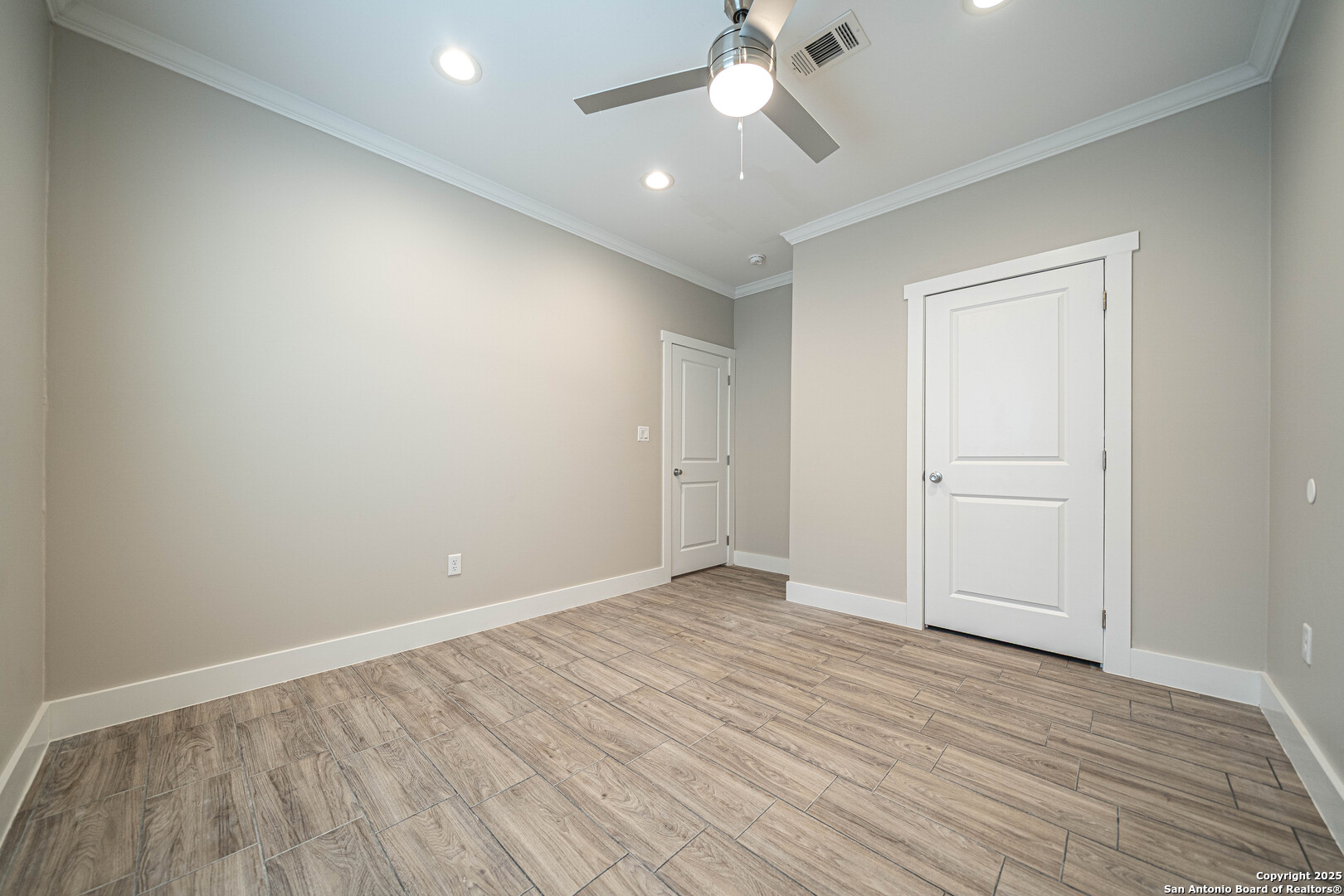 1418 Burleson San Antonio TX 78202