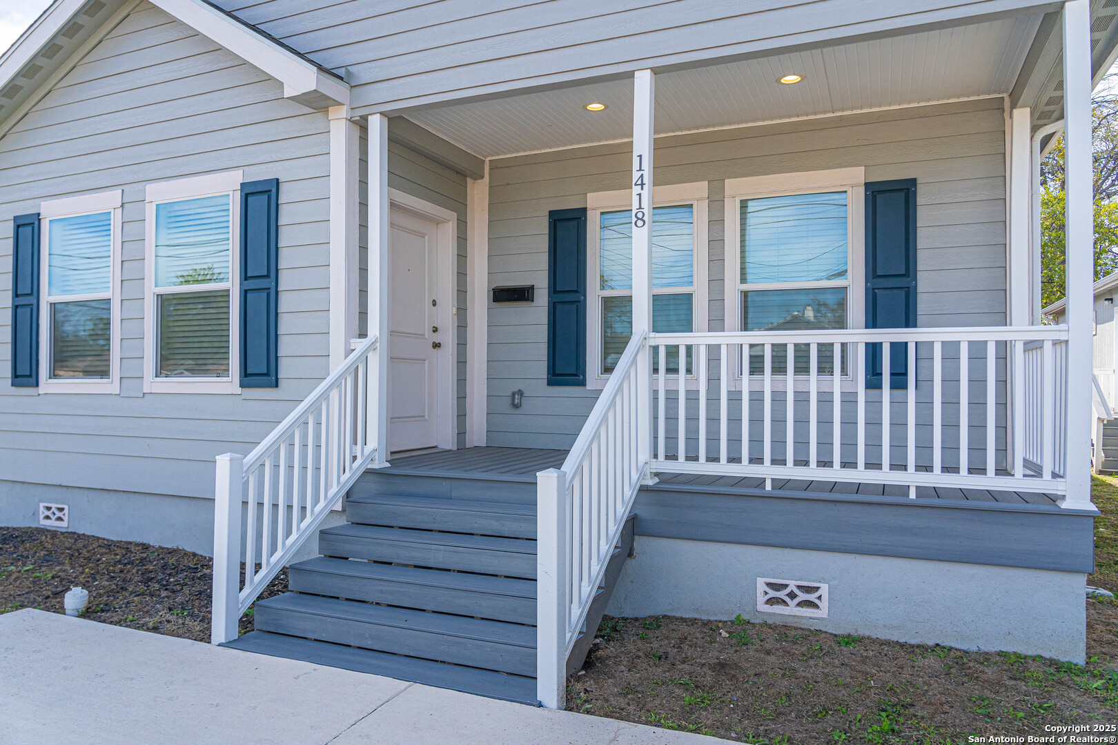 1418 Burleson San Antonio TX 78202