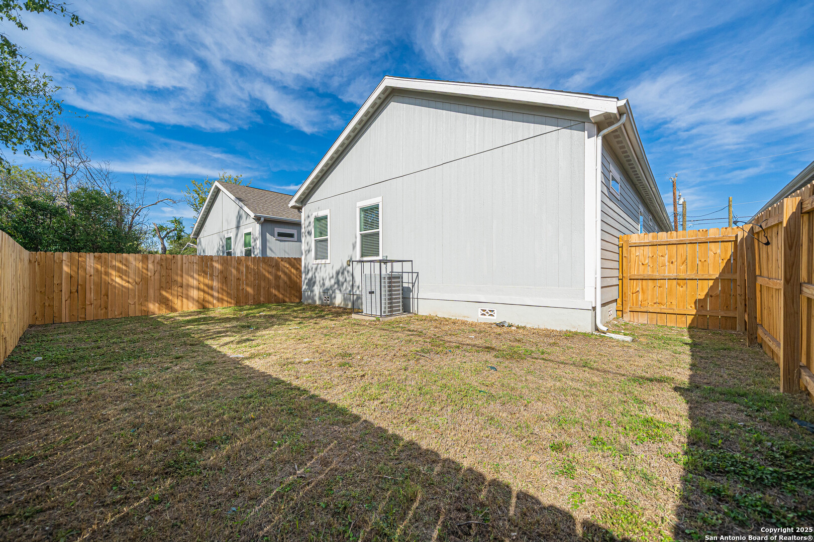 1418 Burleson San Antonio TX 78202
