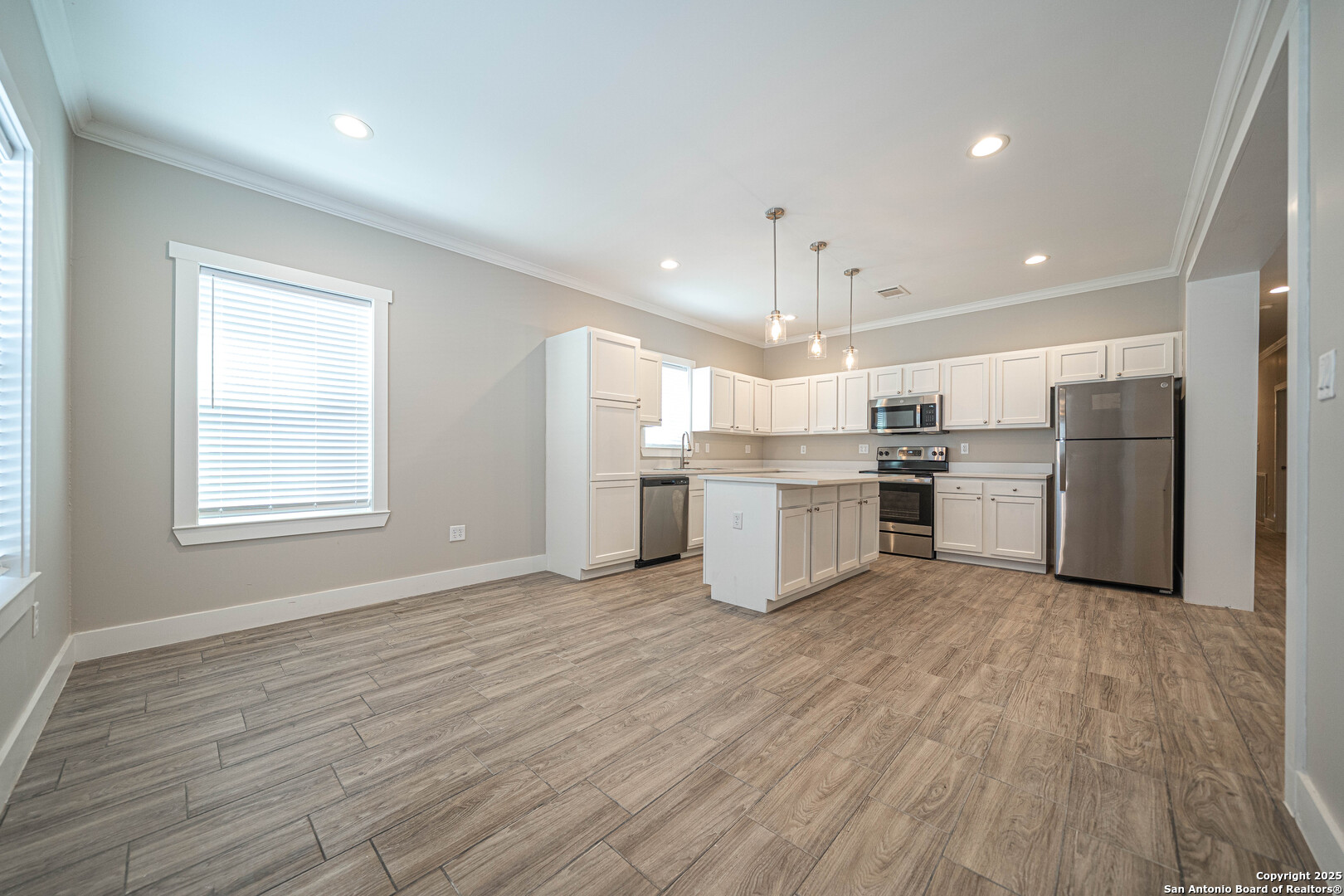 1418 Burleson San Antonio TX 78202