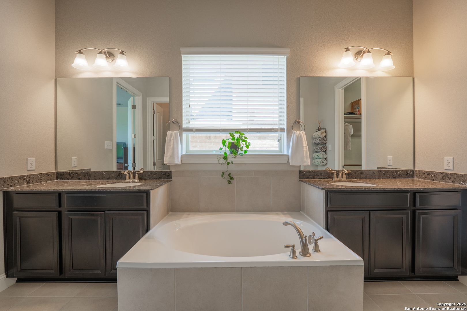 5315 Saffron Rose San Antonio TX 78253