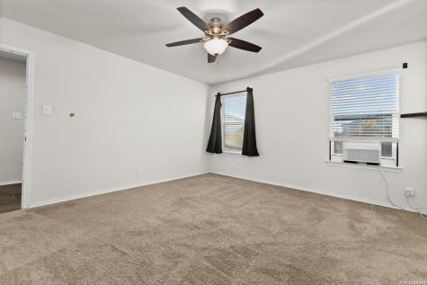 6439 Legato Curve San Antonio TX 78252