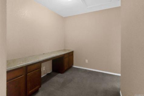 8530 Cheyenne Bluff Converse TX 78109