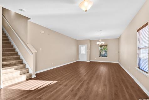 8530 Cheyenne Bluff Converse TX 78109