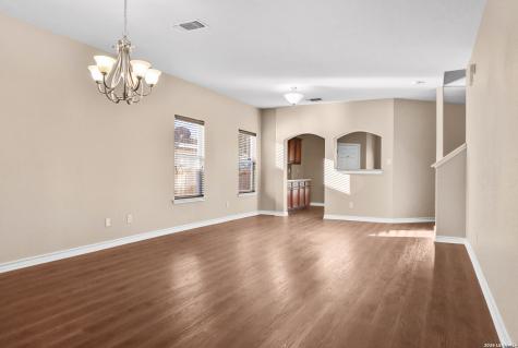 8530 Cheyenne Bluff Converse TX 78109