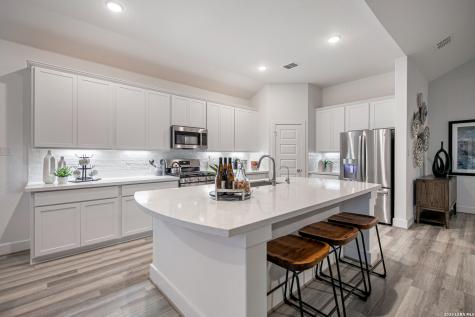 9526 Luke Path San Antonio TX 78254