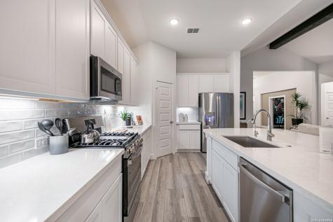 9526 Luke Path San Antonio TX 78254