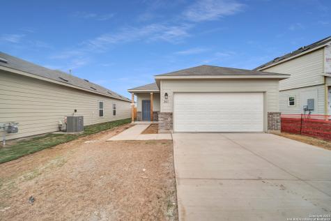 2011 Macarthur Hill Converse TX 78109
