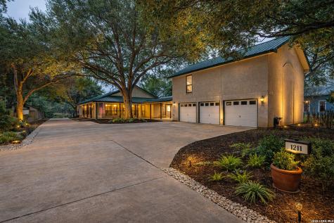 1211 Alamo Castroville TX 78009