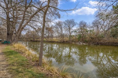 1211 Alamo Castroville TX 78009