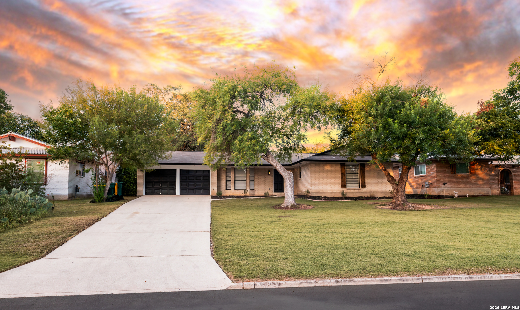 331 Shin Oak Drive Live Oak TX 78233