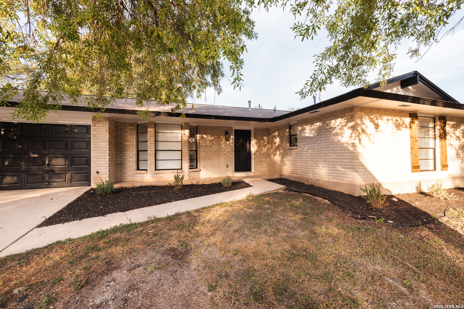 331 Shin Oak Drive Live Oak TX 78233
