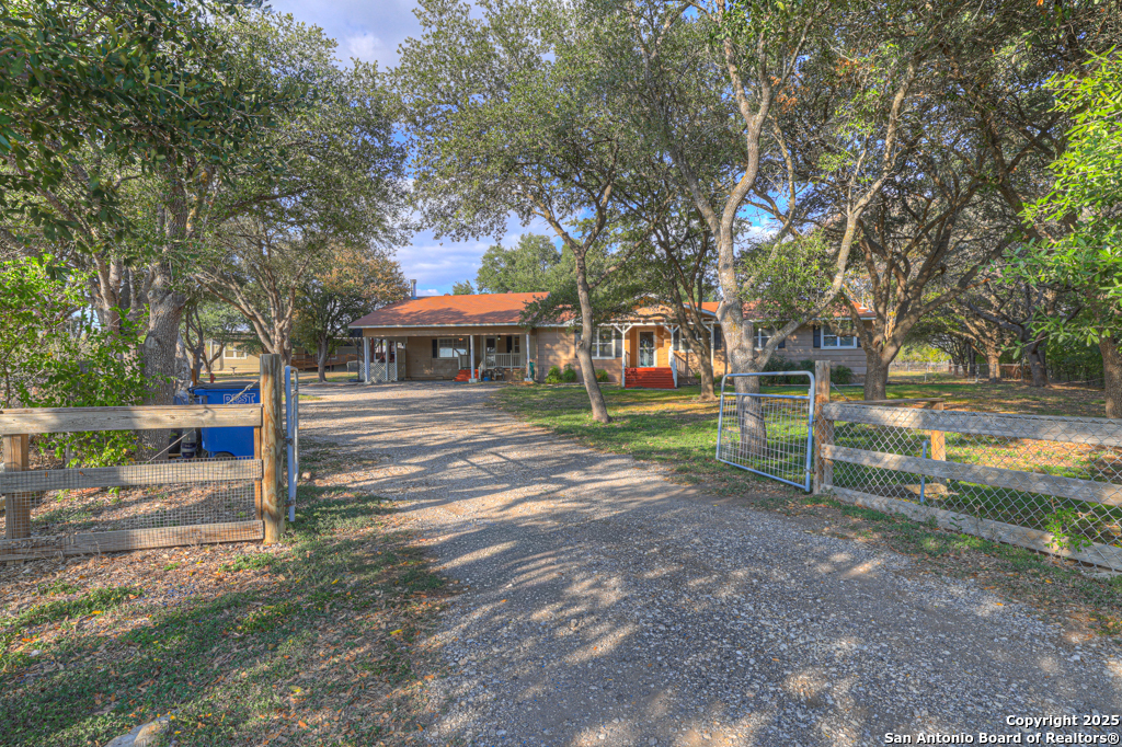 311 Weiss New Braunfels TX 78130