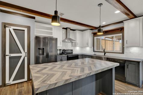 311 Weiss New Braunfels TX 78130
