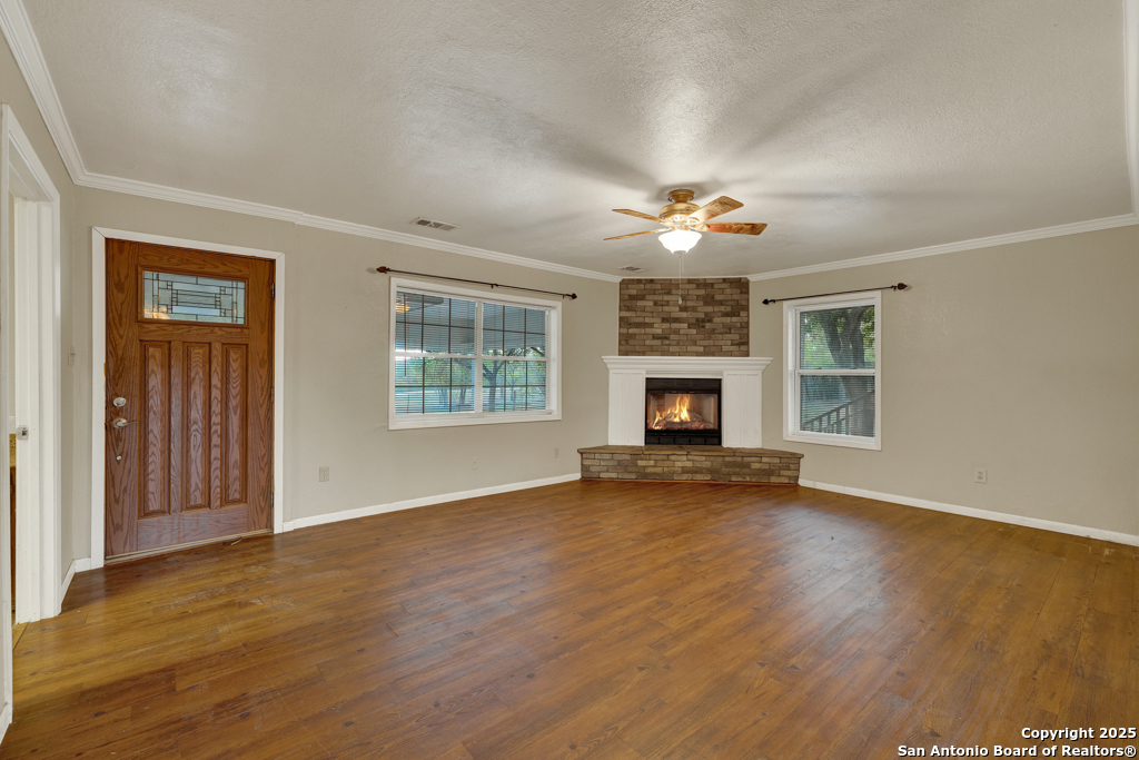 311 Weiss New Braunfels TX 78130