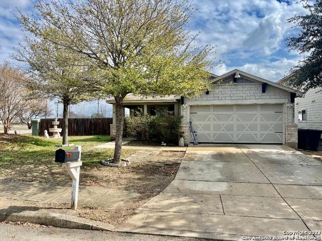 8902 Redbird Sun San Antonio TX 78224