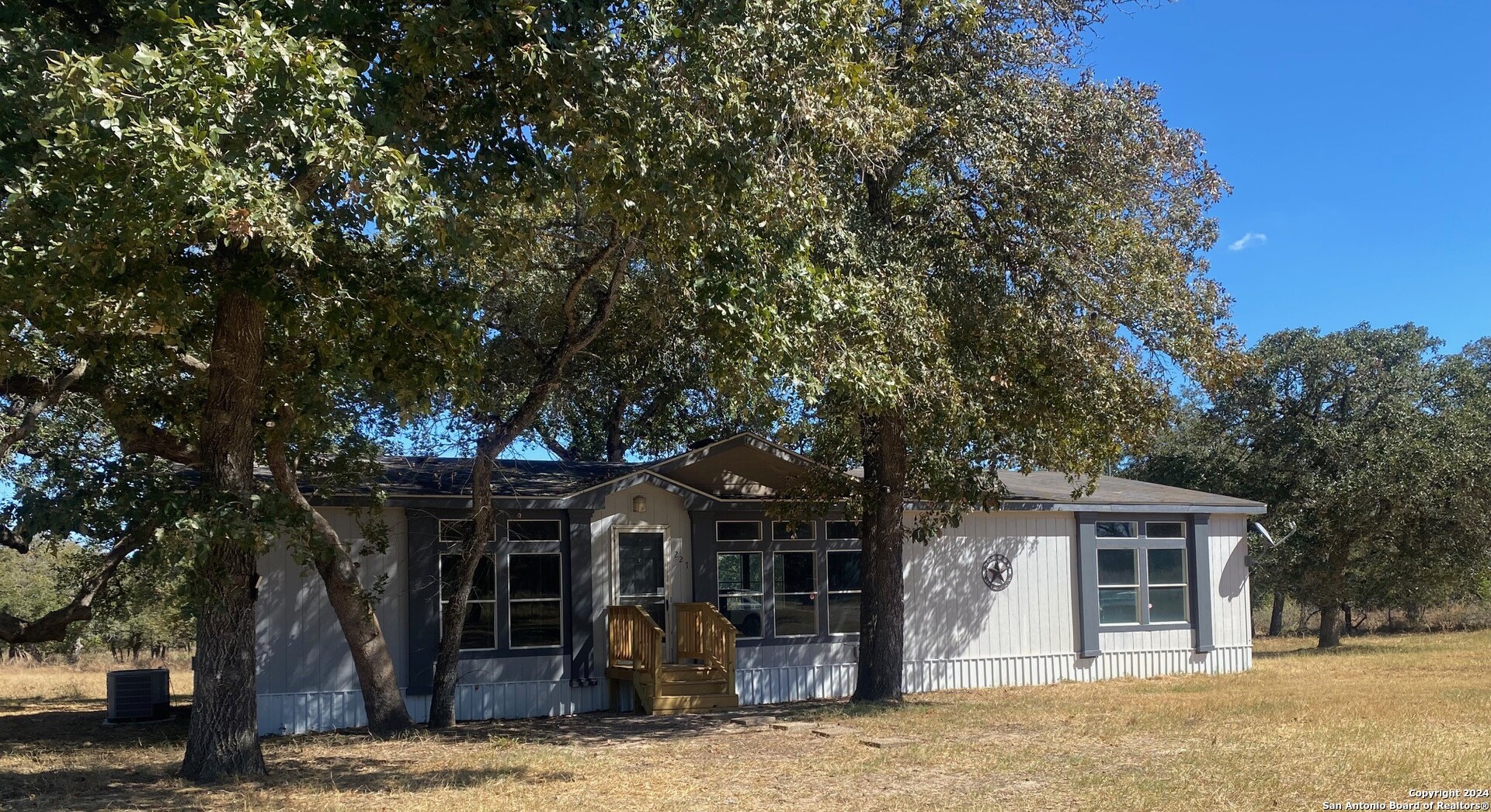 227 Longhorn Road Stockdale TX 78160