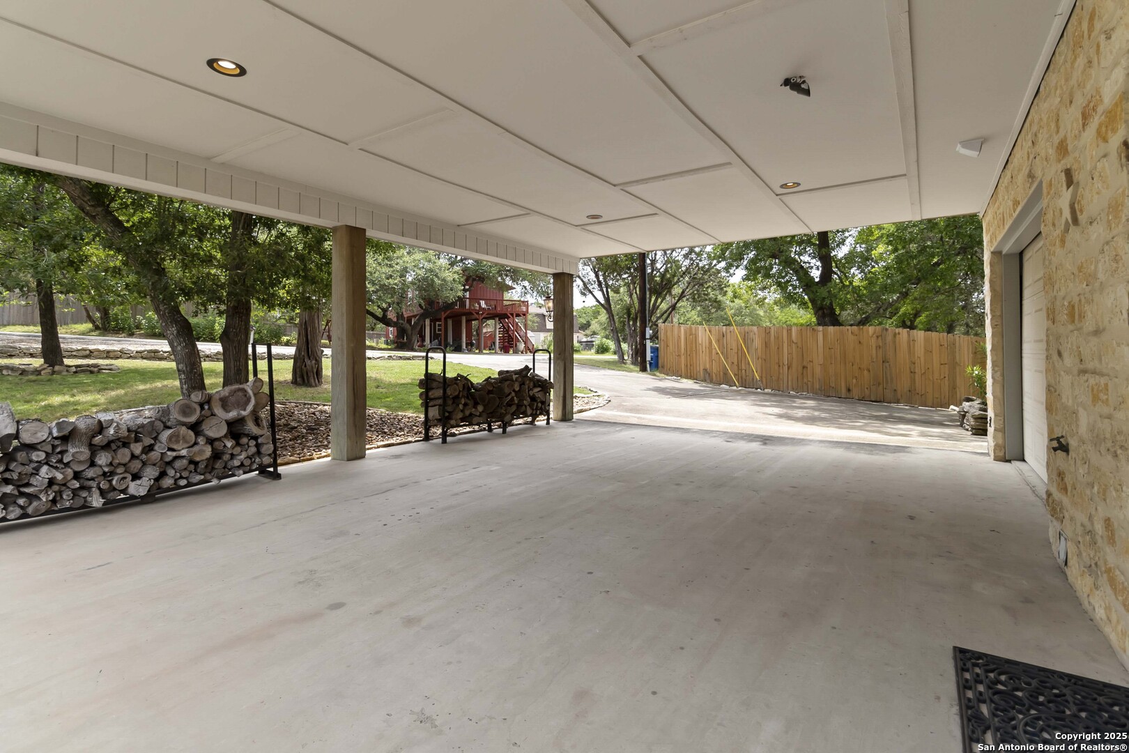 1115 Riviera Canyon Lake TX 78133