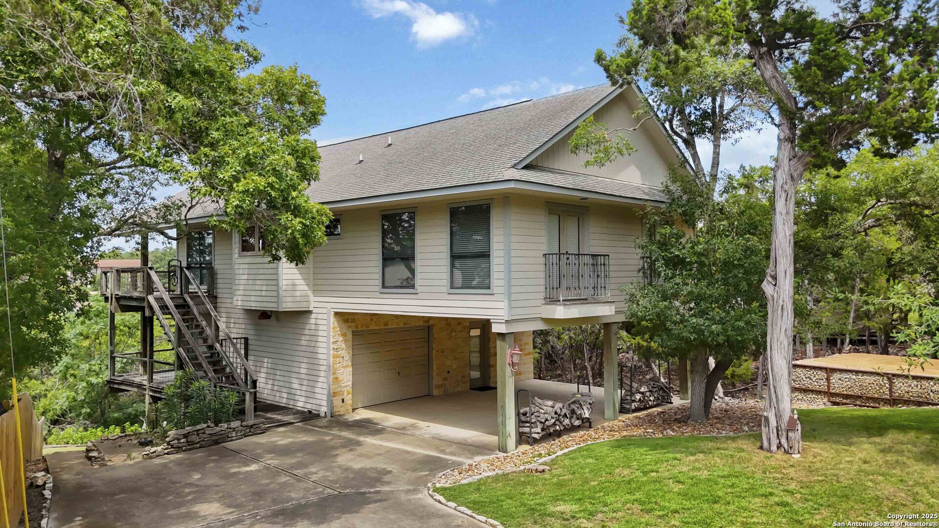 1115 Riviera Canyon Lake TX 78133