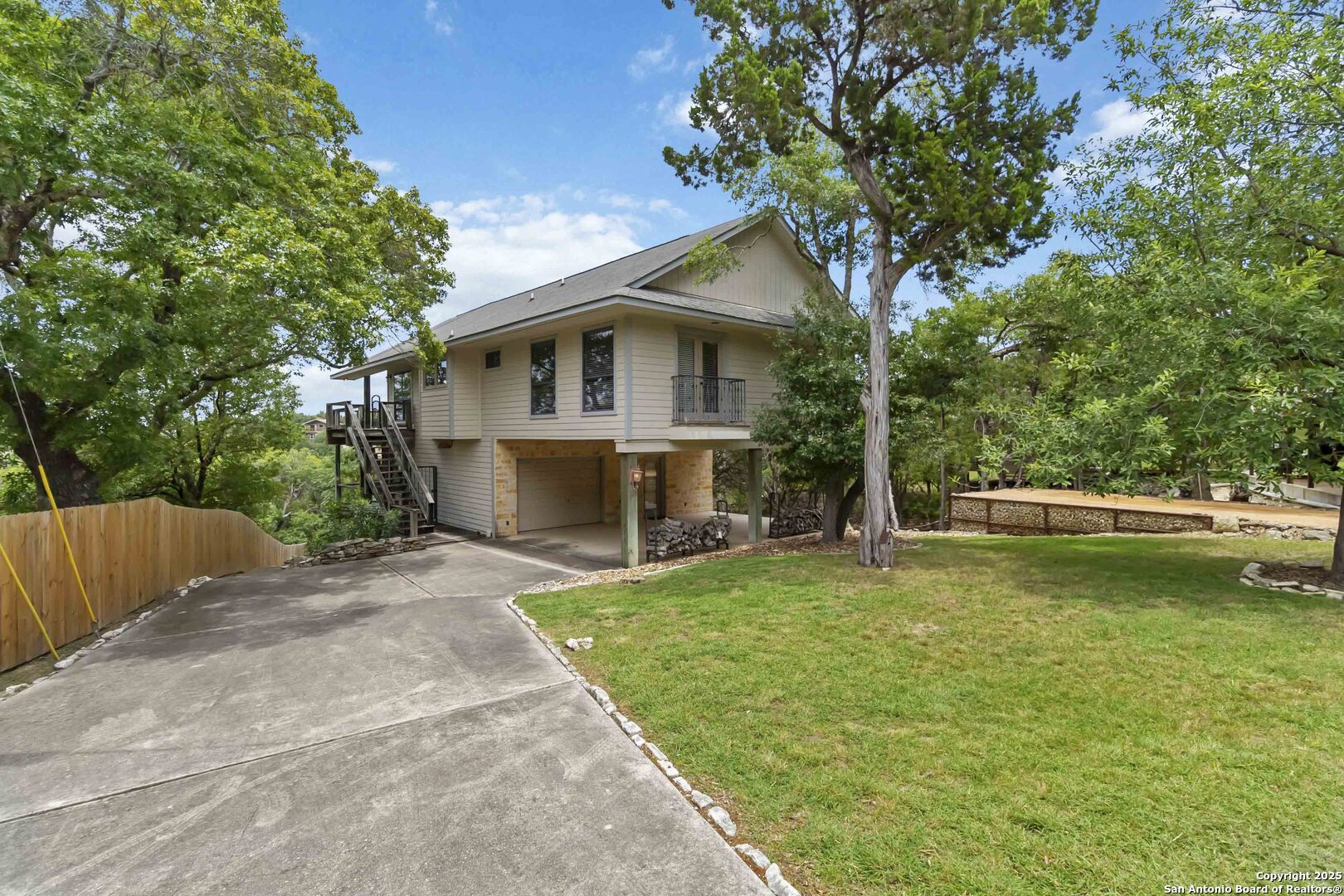 1115 Riviera Canyon Lake TX 78133