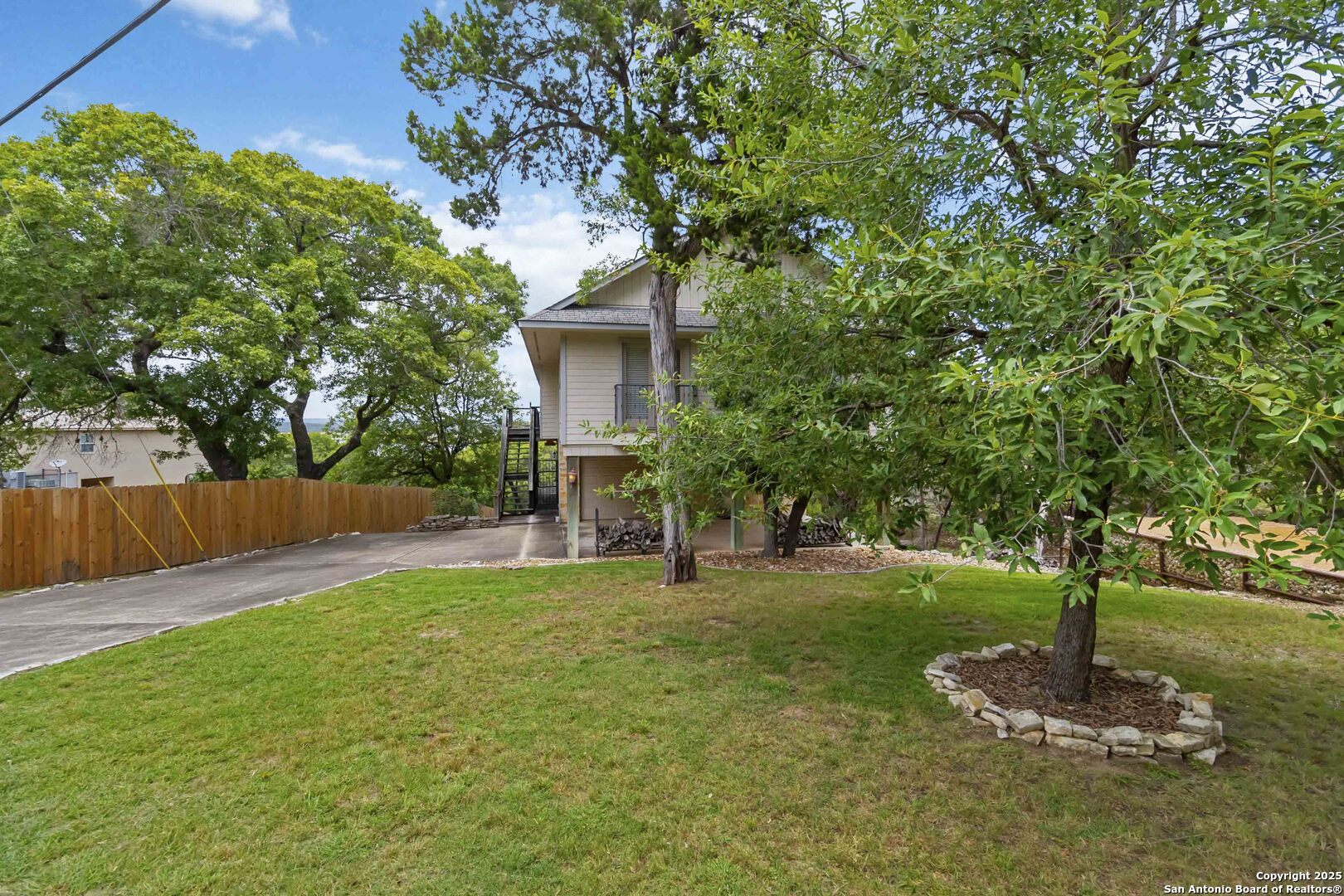1115 Riviera Canyon Lake TX 78133