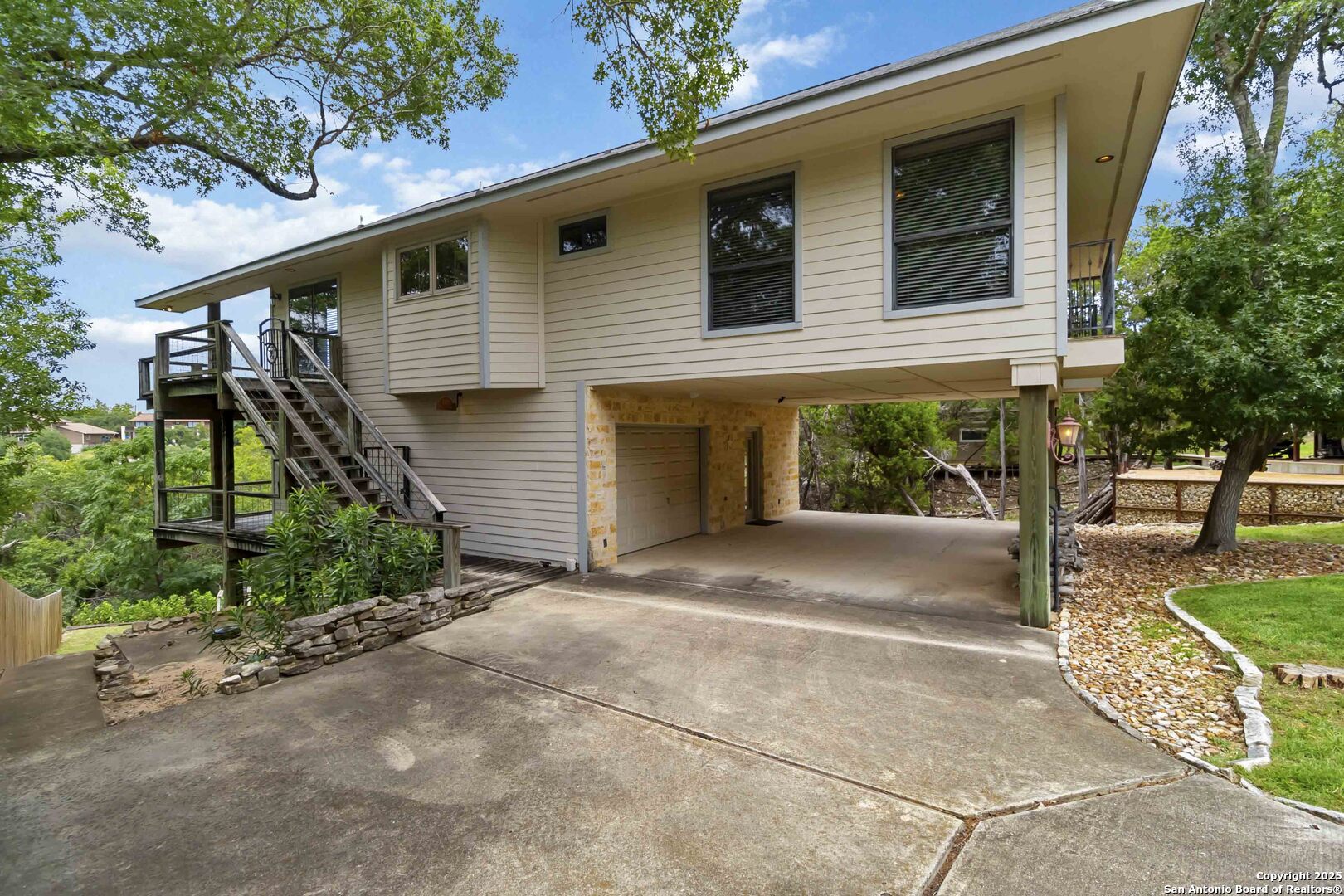 1115 Riviera Canyon Lake TX 78133