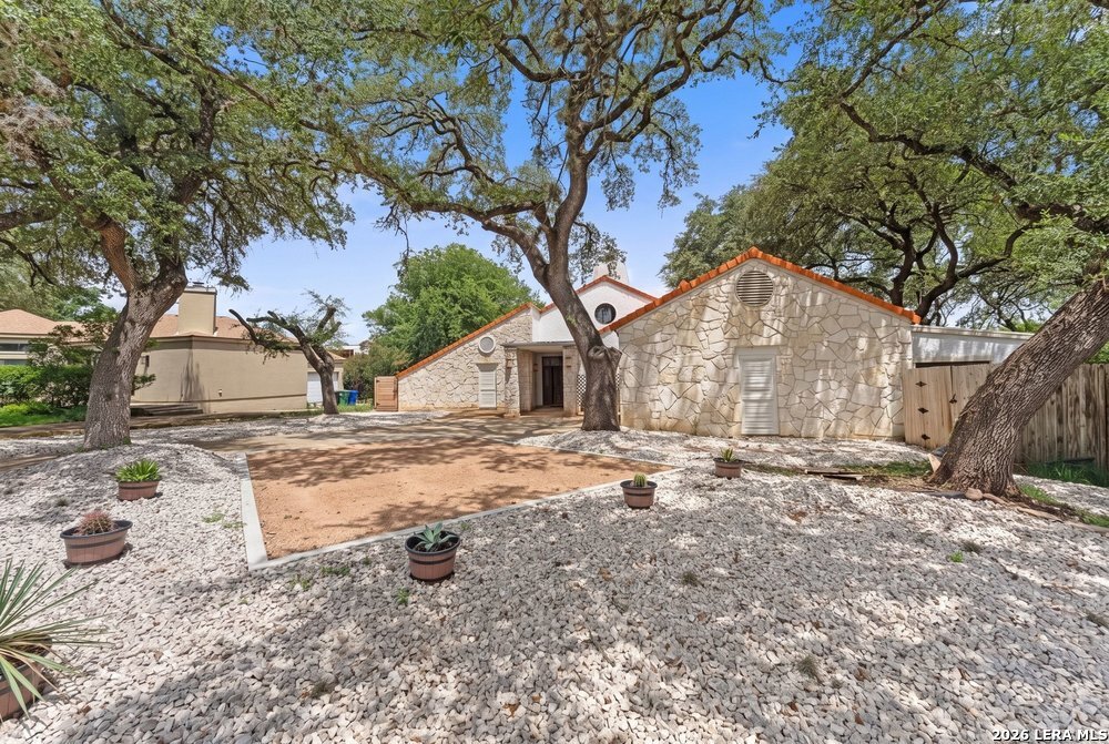 3915 Hunters Crest Street San Antonio TX 78230