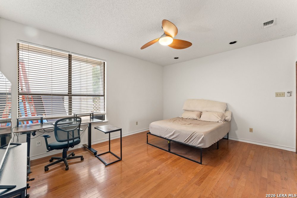3915 Hunters Crest Street San Antonio TX 78230