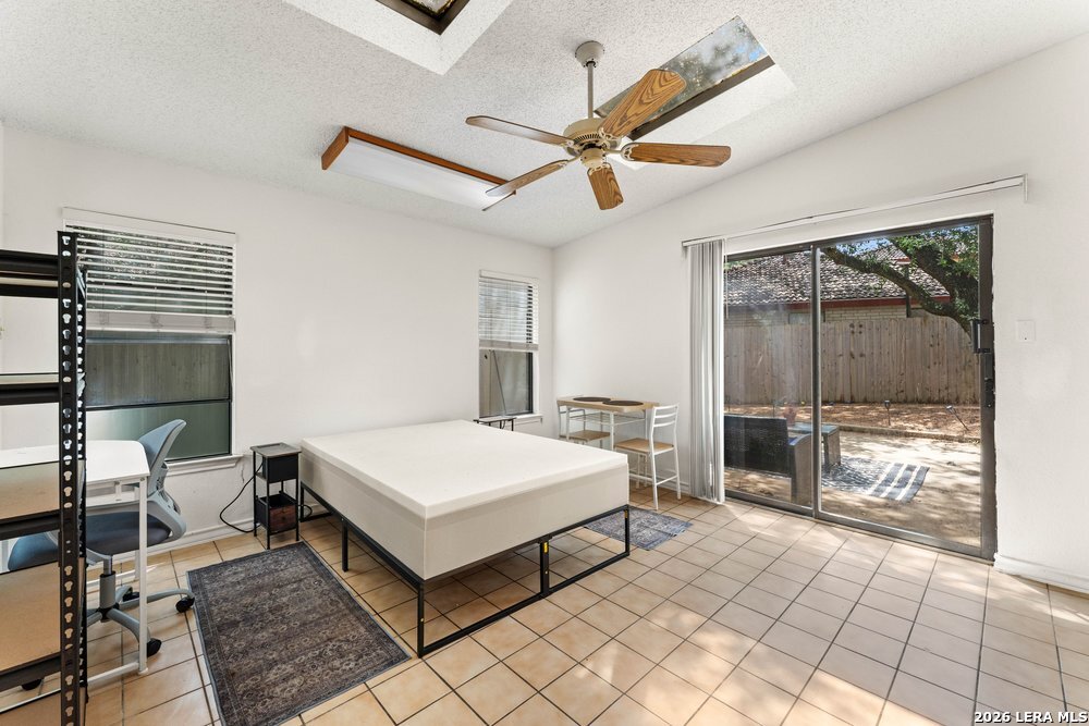 3915 Hunters Crest Street San Antonio TX 78230