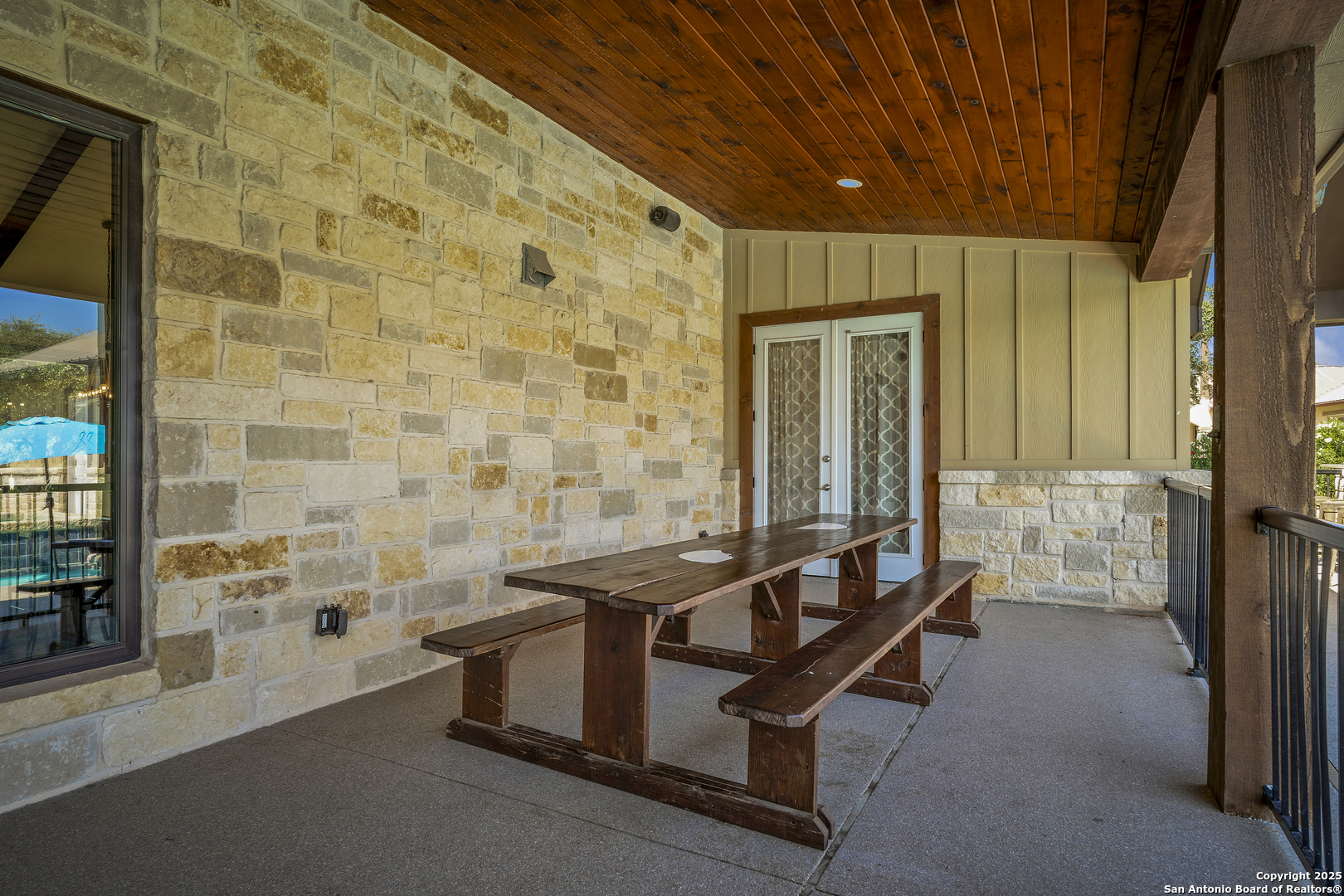 1185 Mountain Valley Concan TX 78838