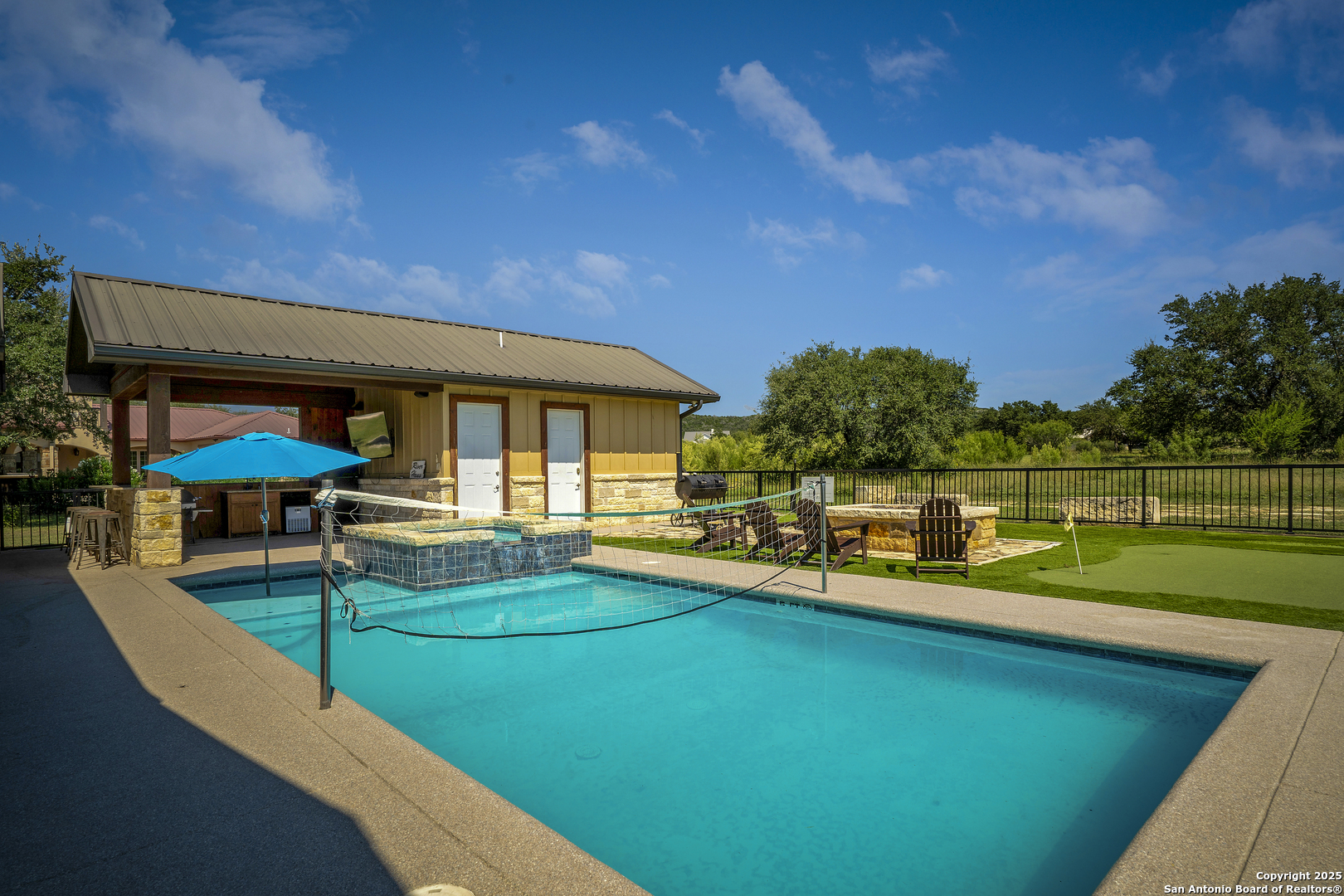 1185 Mountain Valley Concan TX 78838