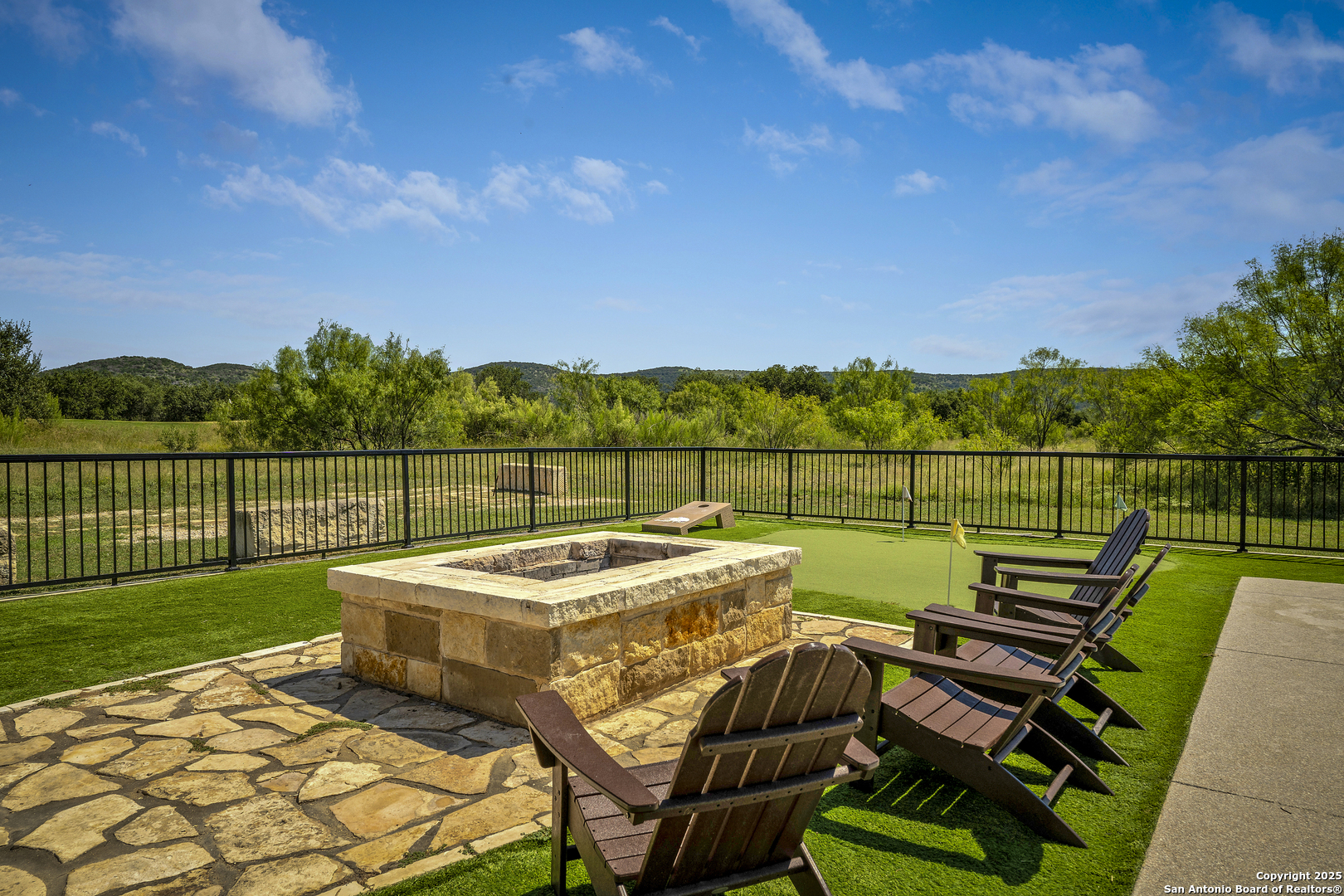 1185 Mountain Valley Concan TX 78838