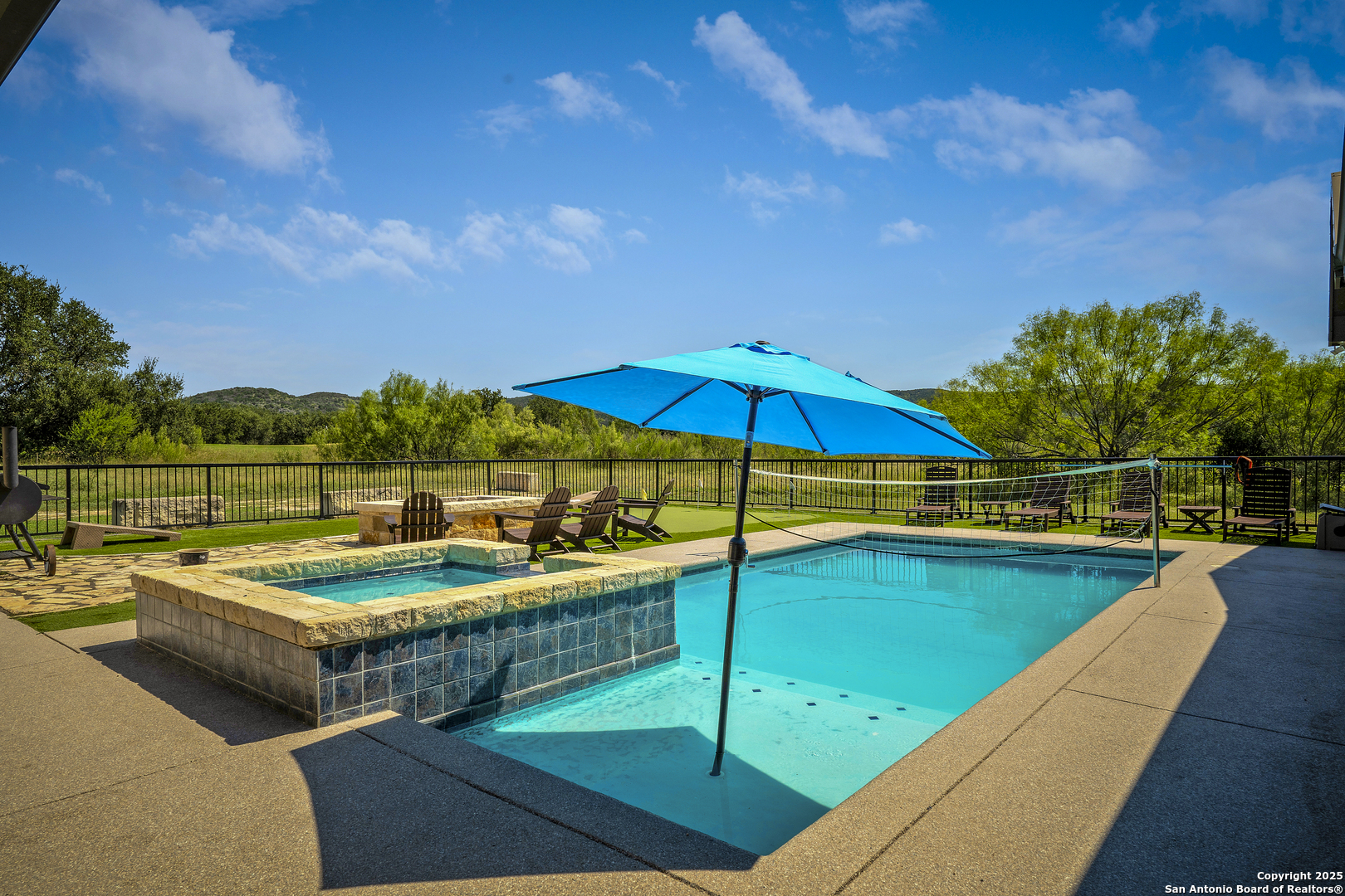 1185 Mountain Valley Concan TX 78838