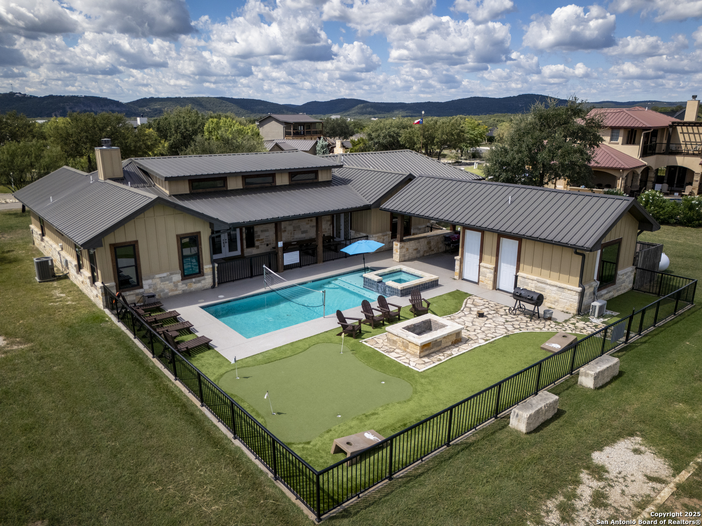 1185 Mountain Valley Concan TX 78838