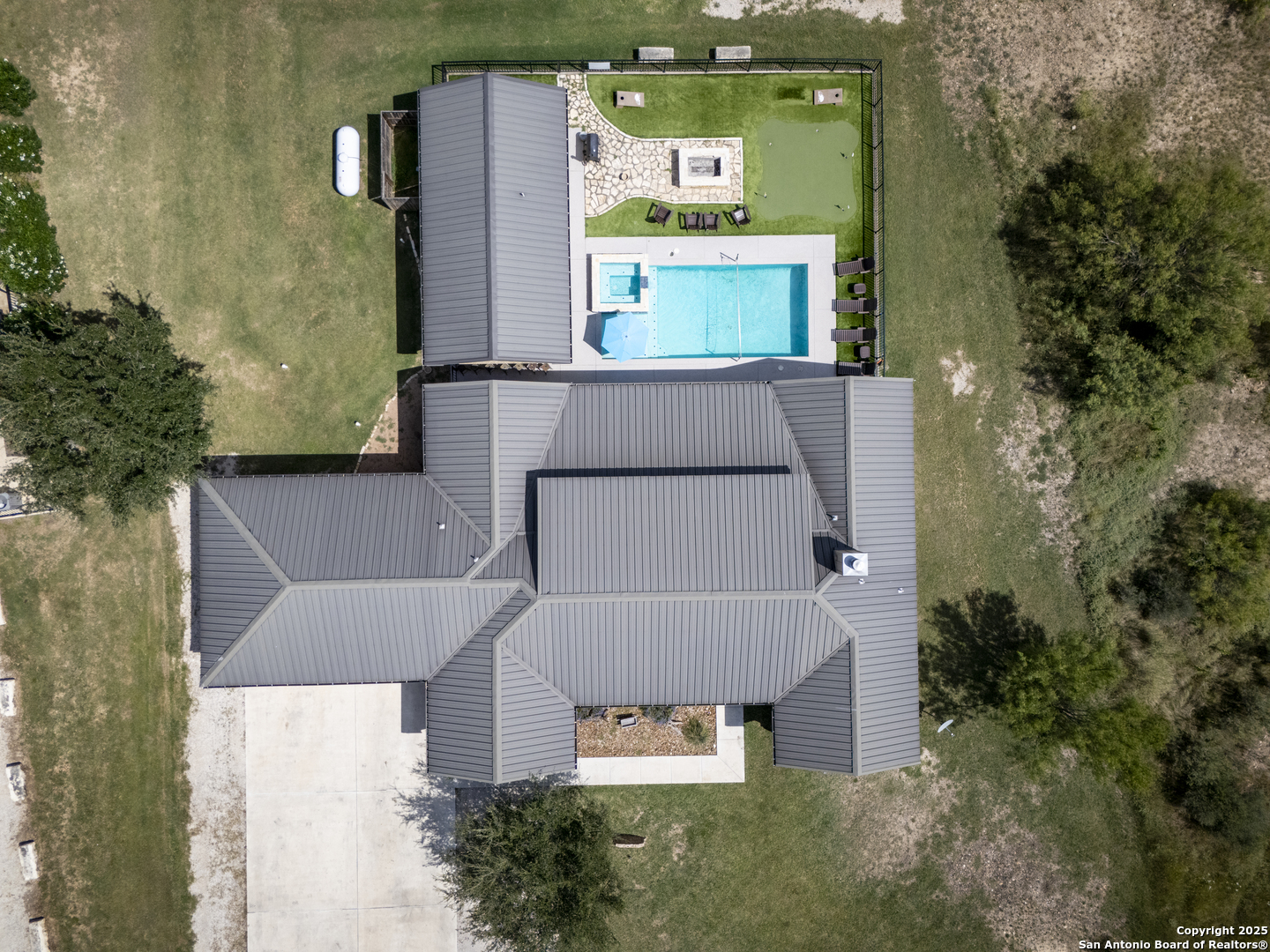 1185 Mountain Valley Concan TX 78838