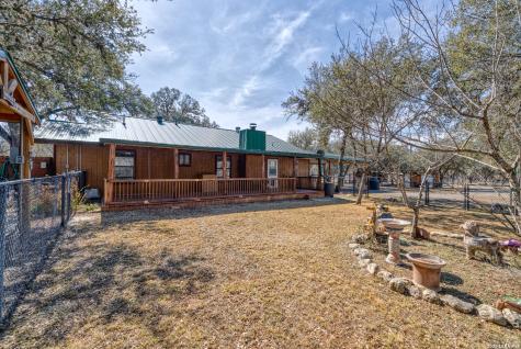 119 Kahn Rio Frio TX 78879