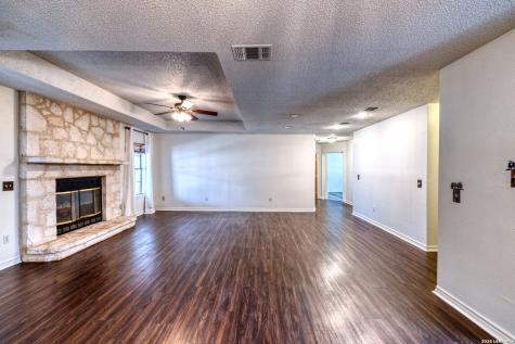 119 Kahn Rio Frio TX 78879