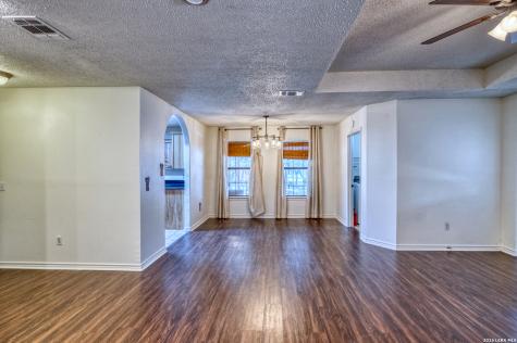 119 Kahn Rio Frio TX 78879